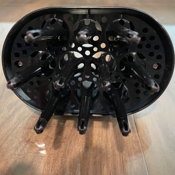 Excellent Condition Hair Diffuser Attachment with Extra Long Fingers - Picture 6 of 10